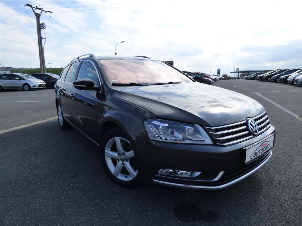 Volkswagen Passat 2,0 TDi,130kW,Bi-Xenon,Navigac