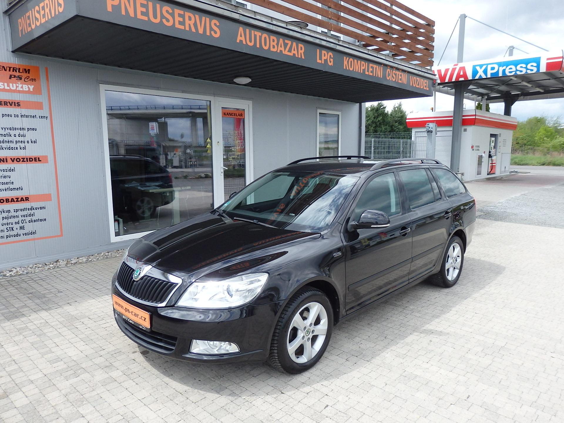 Škoda Octavia 1,2TSI FAMILY, SERVISNÍ KNÍŽKA