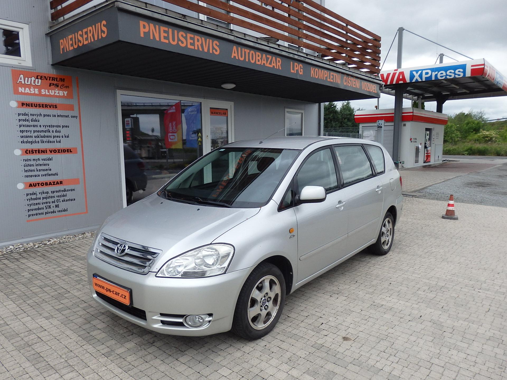 Toyota Avensis Verso 2.0 D-4D 85 kW ZÁVĚS