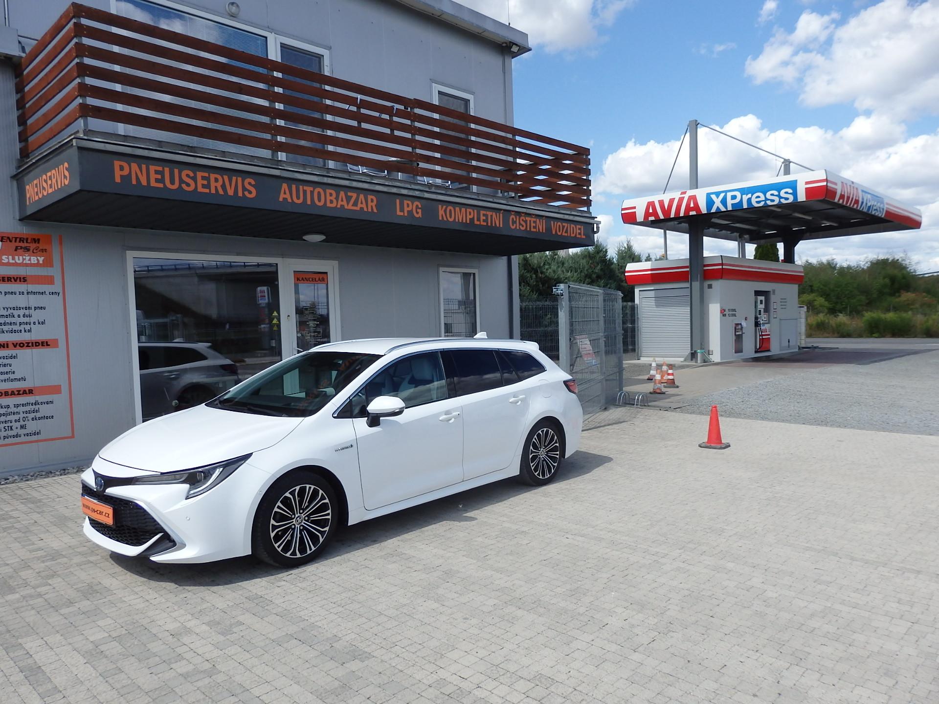 Toyota Corolla 1.8i HYBRID + LPG