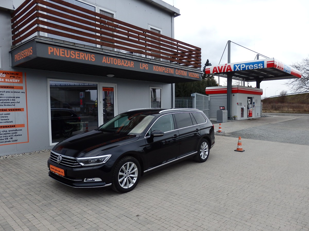 Volkswagen Passat VARIANT B8 2,0TDi 110kW PANO