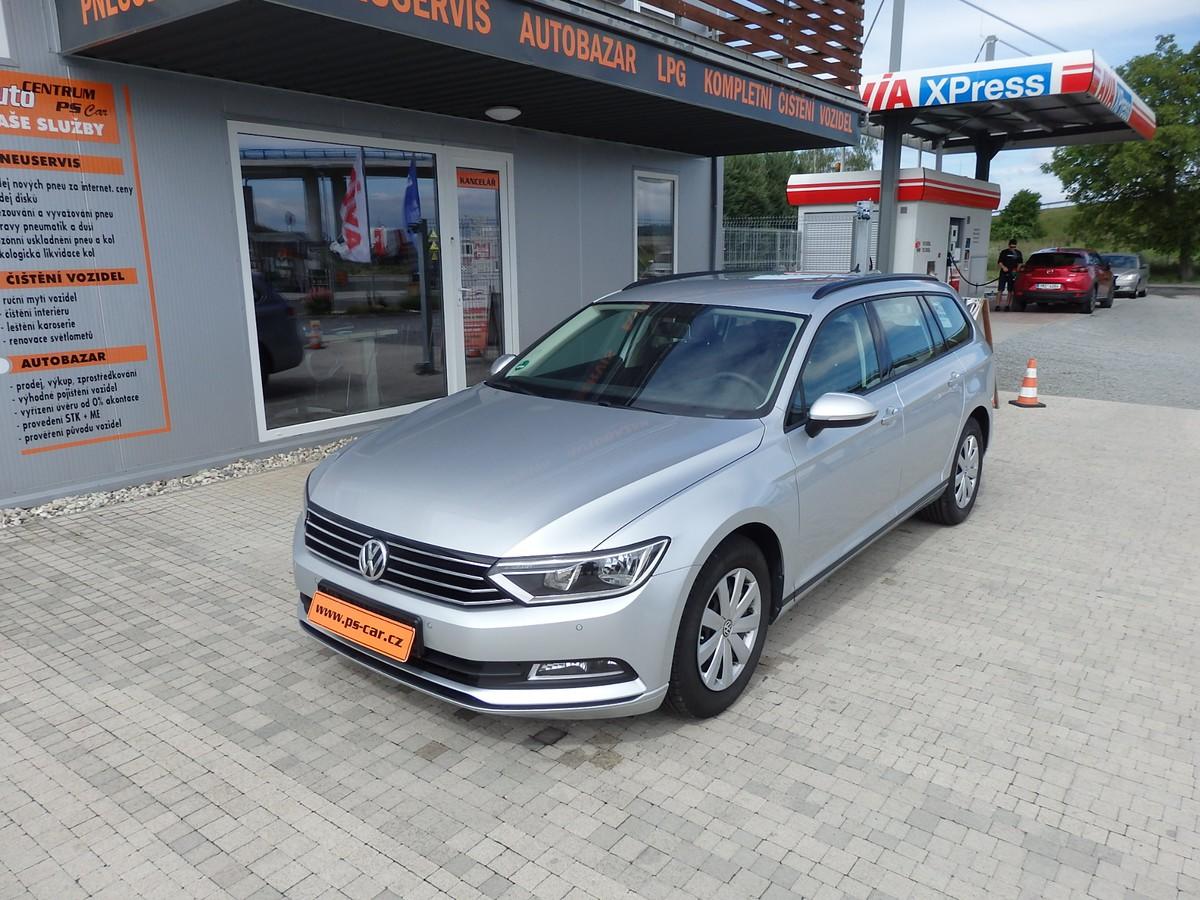 Volkswagen Passat 2.0 TDI 110 kW NAVI, 1.MAJITEL