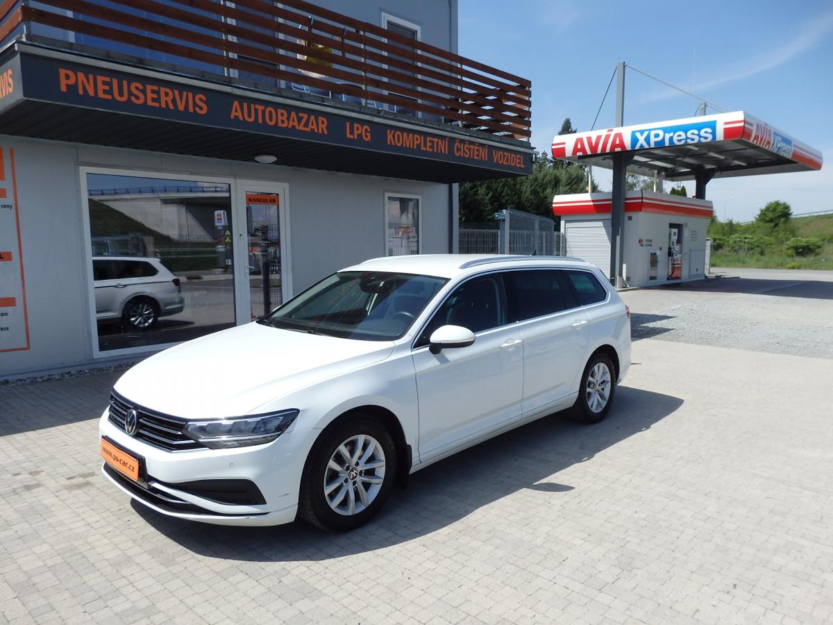 Volkswagen Passat VARIANT 2.0 TDI NAVIGACE, DSG