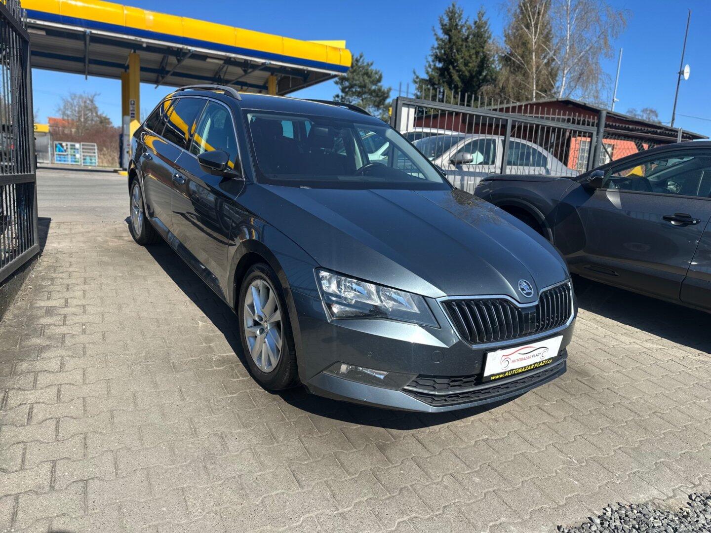 Škoda Superb 1.6TDi KAMERA,SMARTLINK,