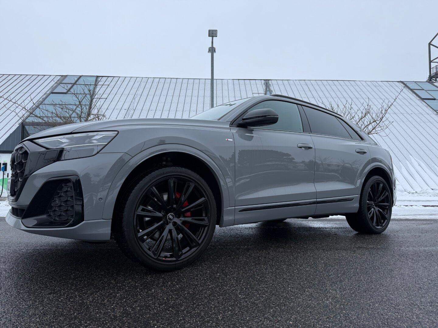 Audi Q8 EXCLUSIVE ČR DPH MAX. VÝBAVA