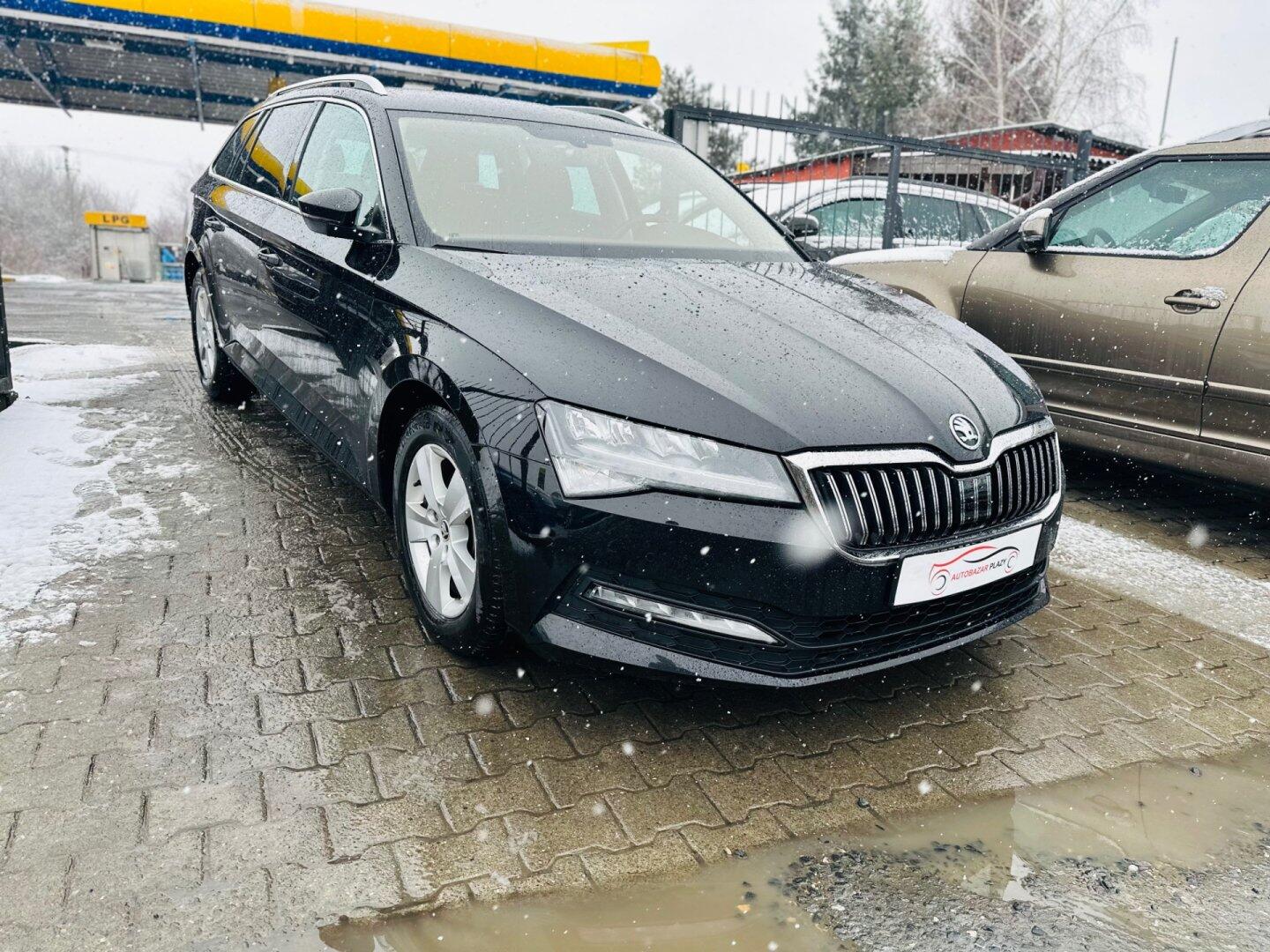 Škoda Superb 2.0TDi VIRTUAL,KAMERA,1.MAJ.