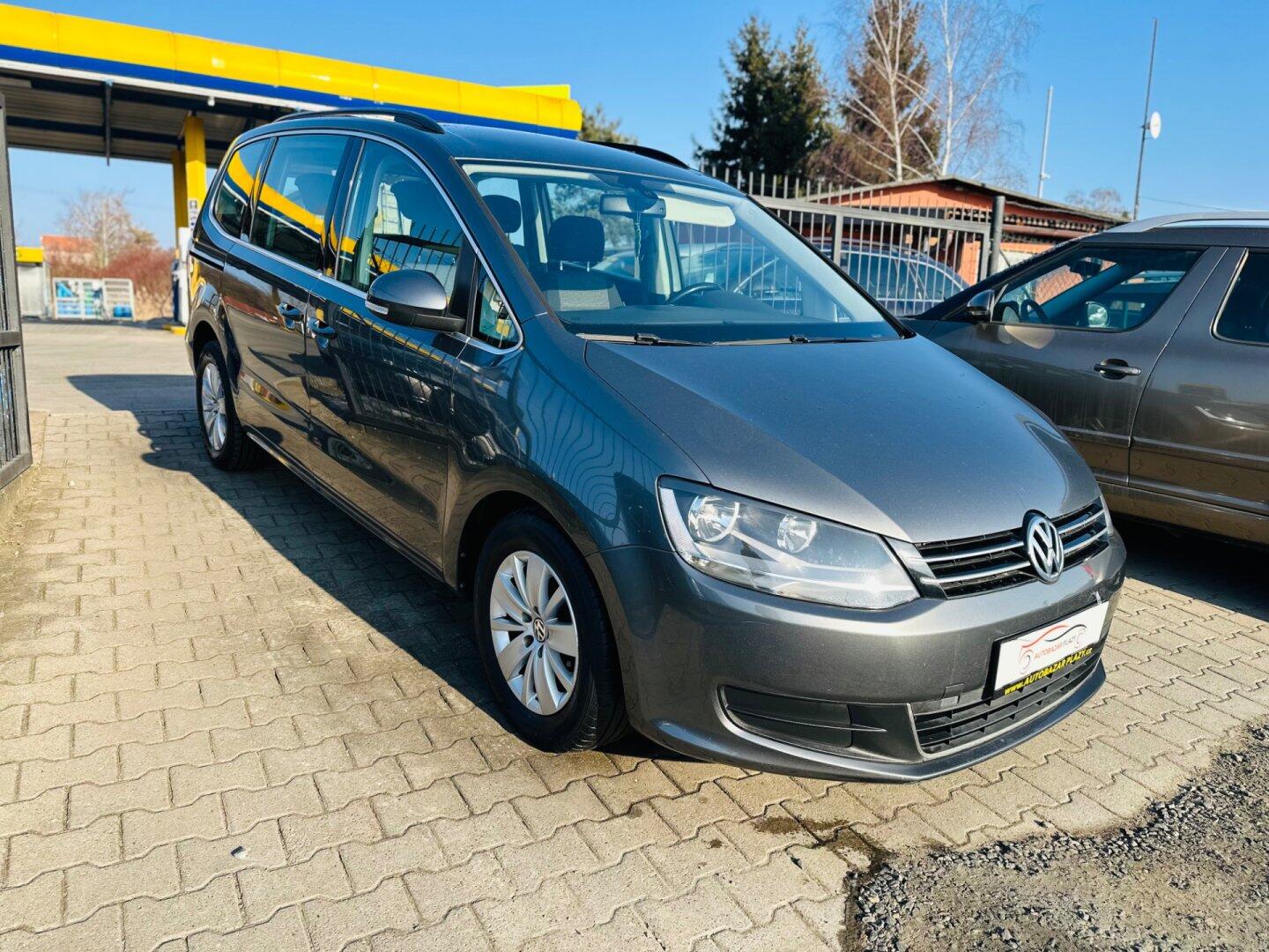 Volkswagen Sharan 2.0TDi SERVISOVANÝ, PĚKNÝ STAV