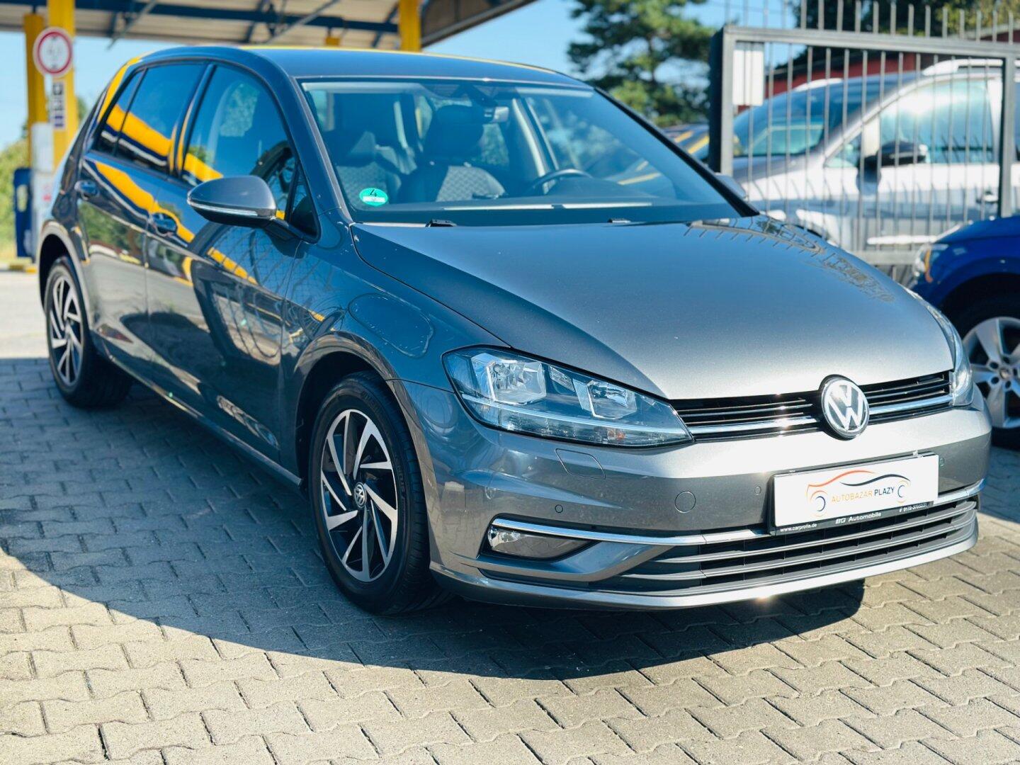 Volkswagen Golf 1.0TSi NAVI,LED,APP,SERVIS
