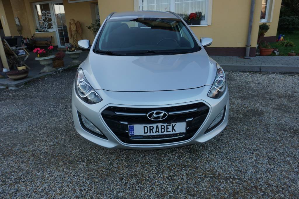 Hyundai i30 NOVÉ VČR