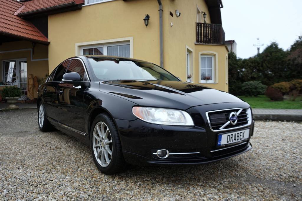 Volvo S80 SUMMUM 2,4 D5 158 kW