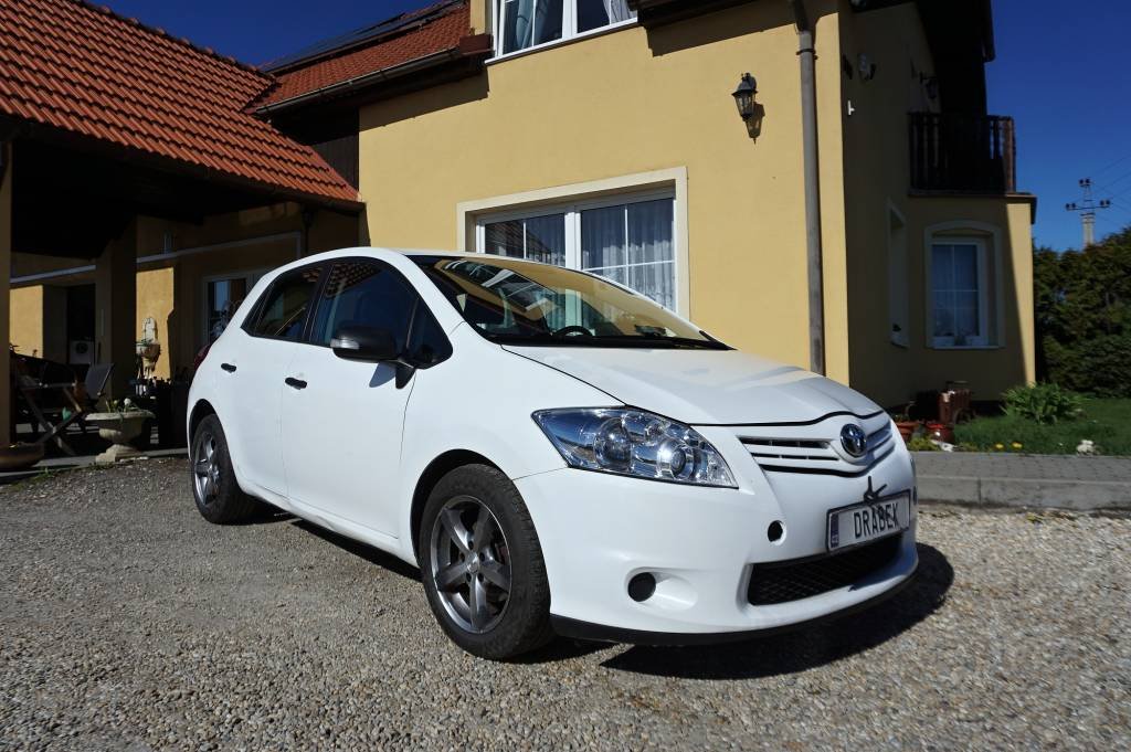 Toyota Auris 1,6 97 kW