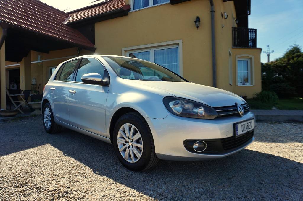 Volkswagen Golf COMFORTLINE 1,2 TSI 77 kW