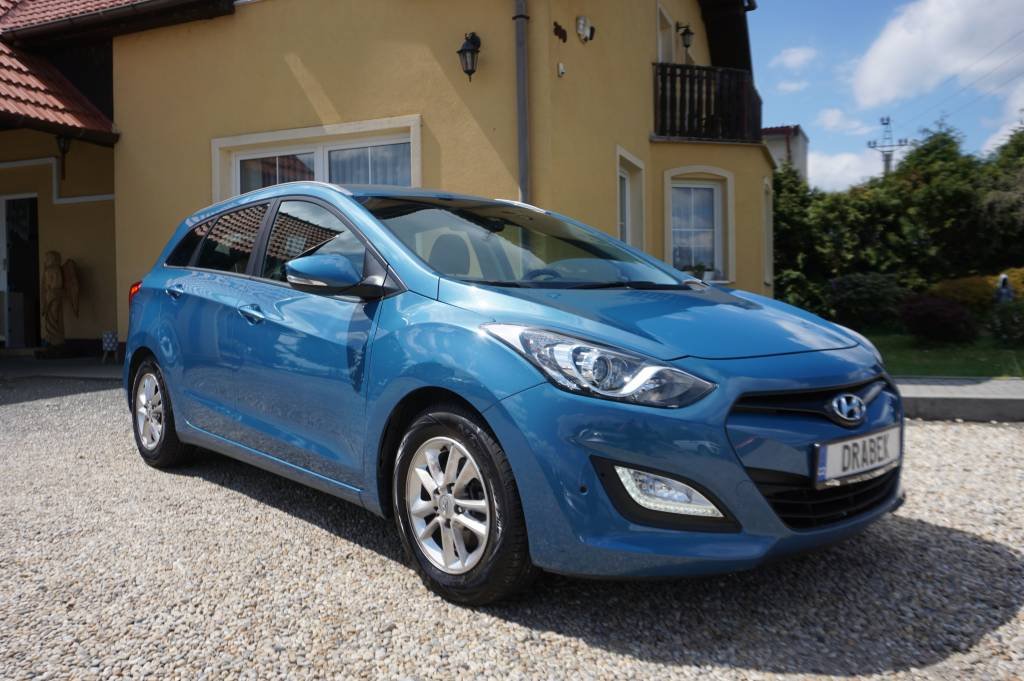 Hyundai i30 TRIKOLOR PLUS 1,6 GDI 99 kW