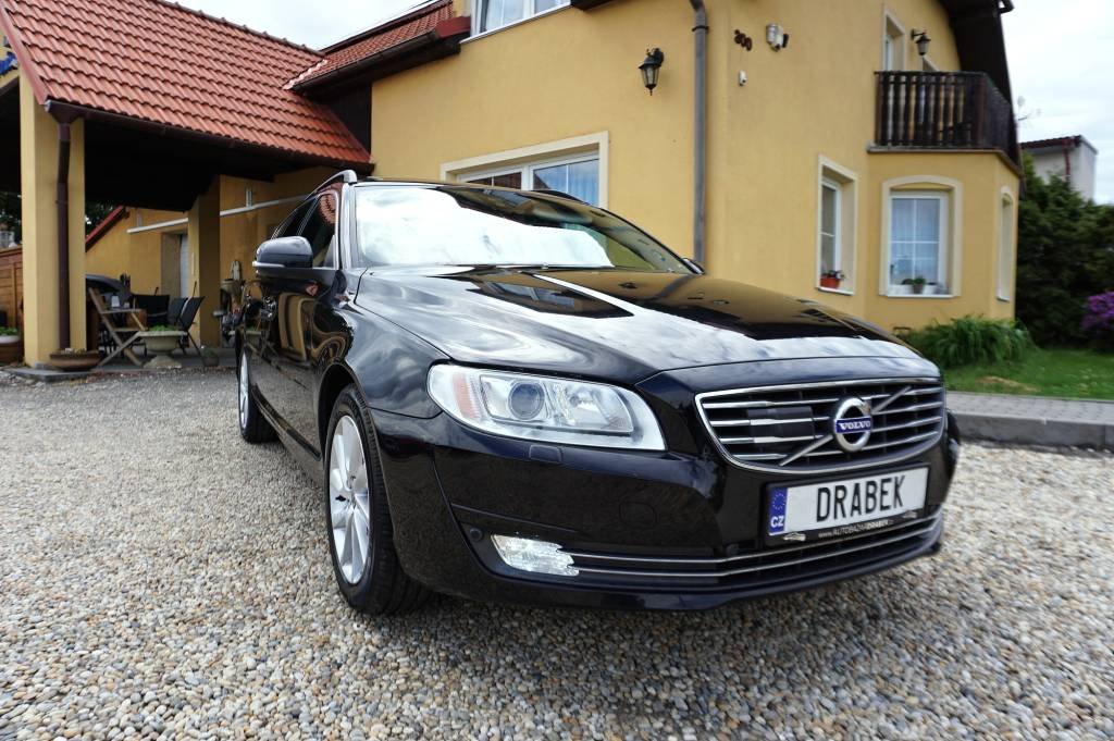 Volvo V70 MOMENTUM 2,0 D4 133 kW