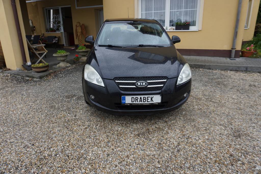 Kia Ceed 1,4 NOVÉ VČR