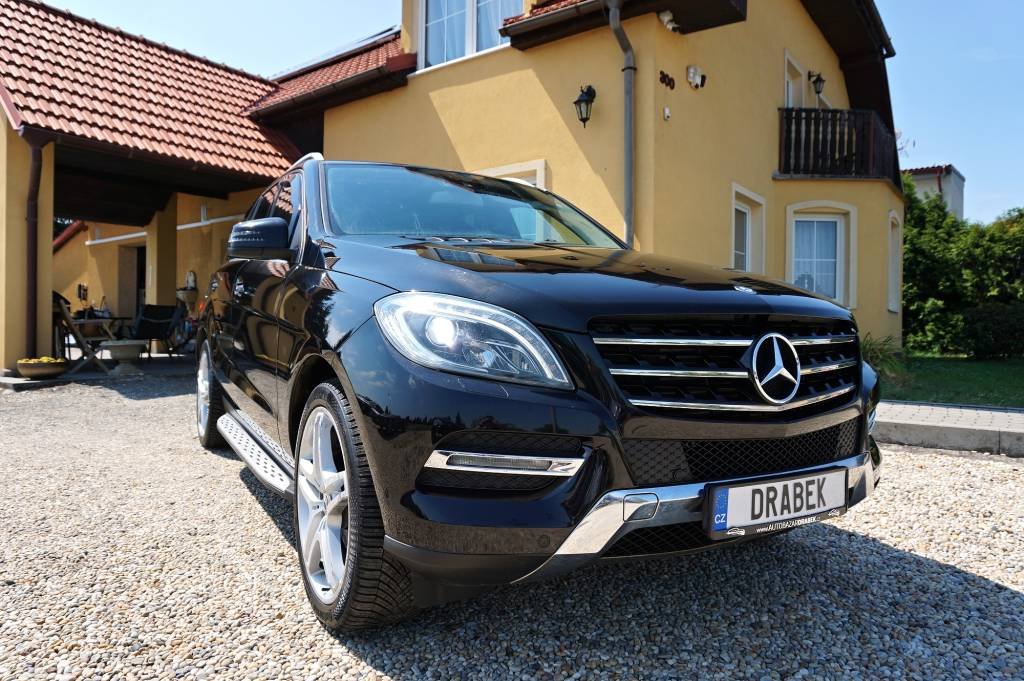 Mercedes-Benz Třídy M 350 4 MATIC 3,0 CDI 190 kW
