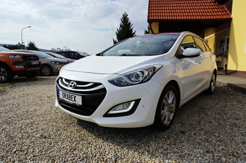 Hyundai I30 TRIKOLOR WEEKEND 1,6 GDI 99 kW