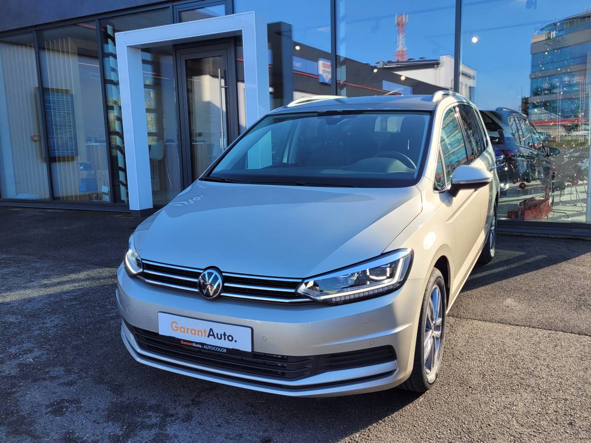 Volkswagen Touran 1.5 TSI DSG People 7míst