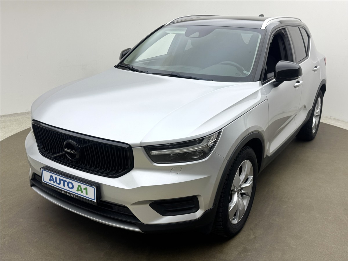 Volvo XC40 2,0 D3 AUTOMAT VÝHŘEV TAŽNÉ