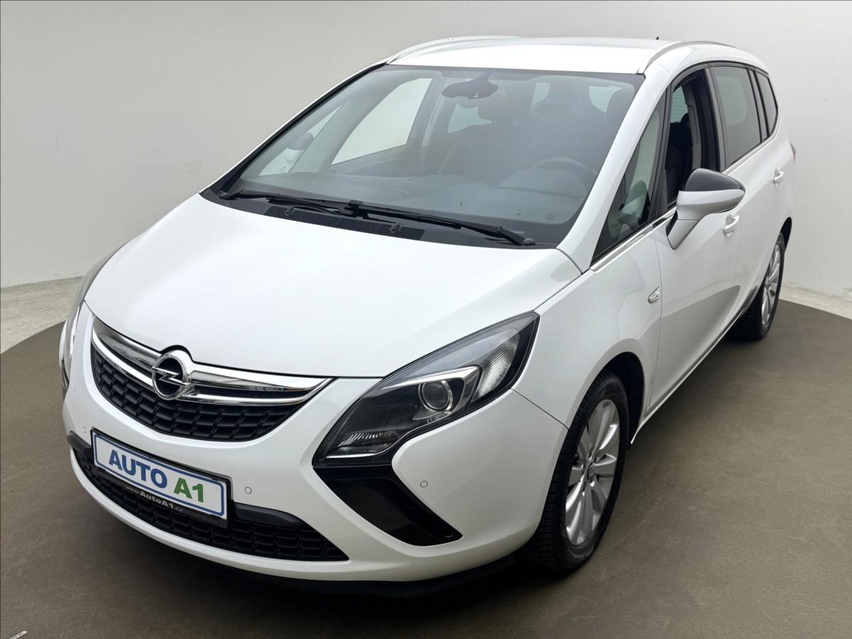 Opel Zafira 2,0 96kW VÝHŘEV SENZORY DPH ČR