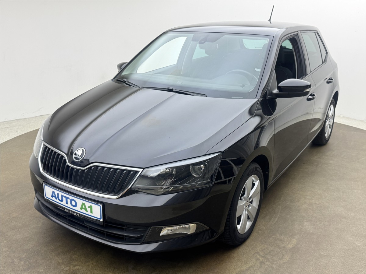 Škoda Fabia 1,0 STYLE VÝHŘEV LED SENZORY