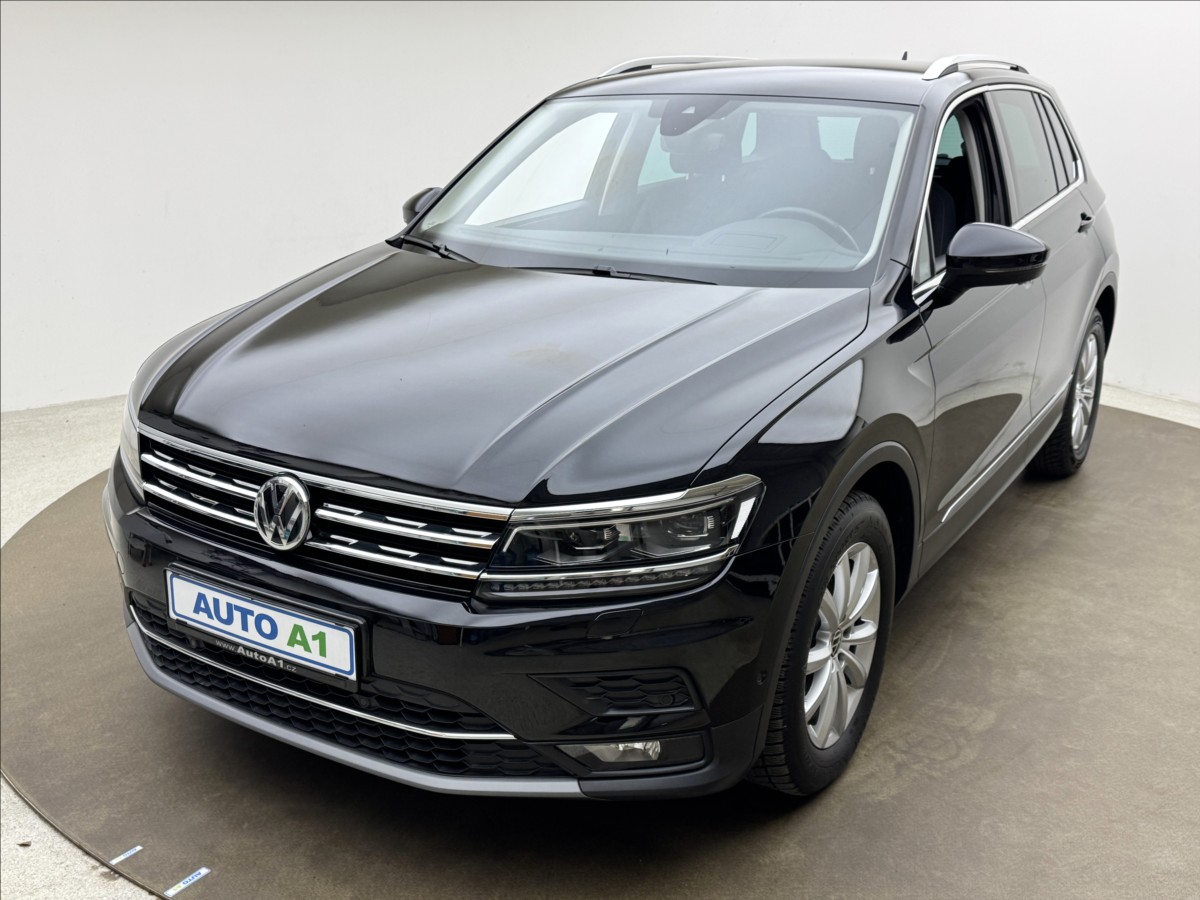Volkswagen Tiguan 1,5 TSi DSG HUD KAMERA TAŽNÉ