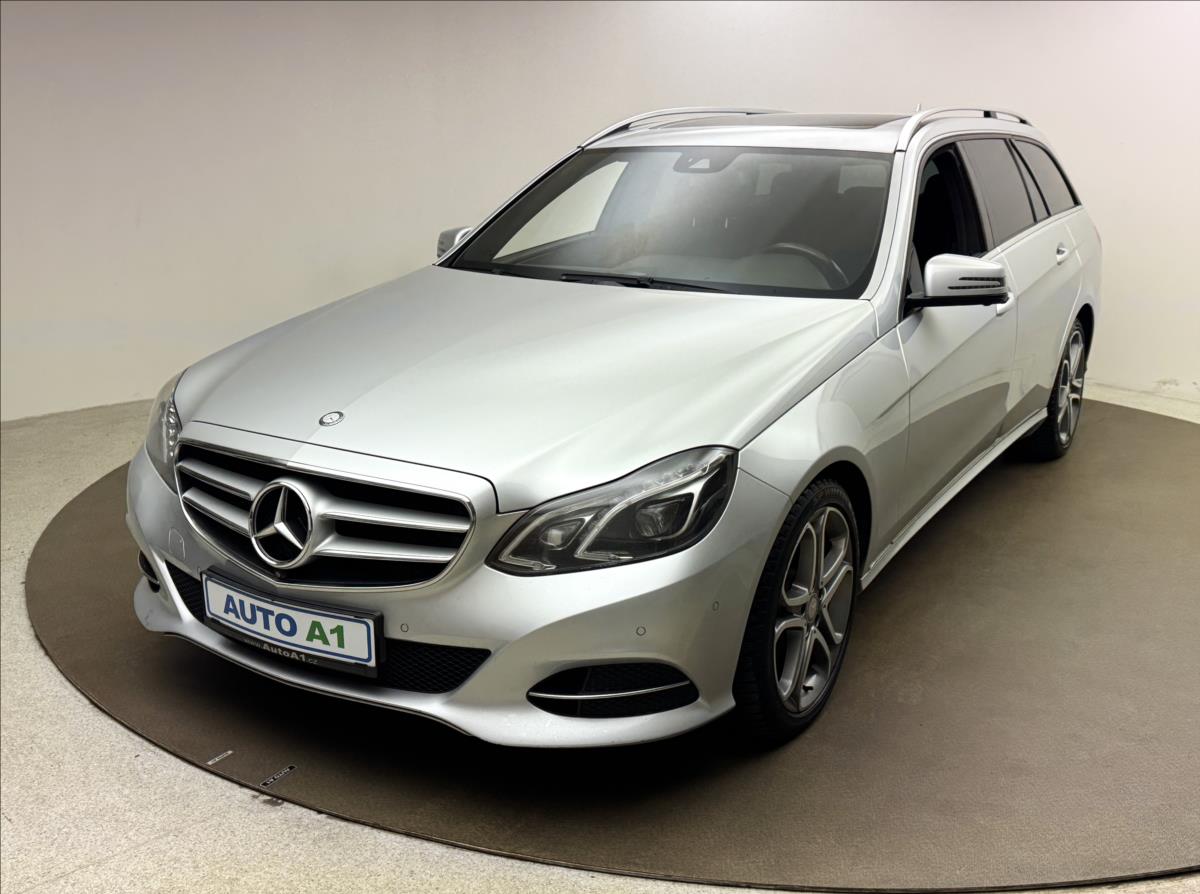 Mercedes-Benz Třídy E 3,0 E300d 170kW LED 360°KAM AT