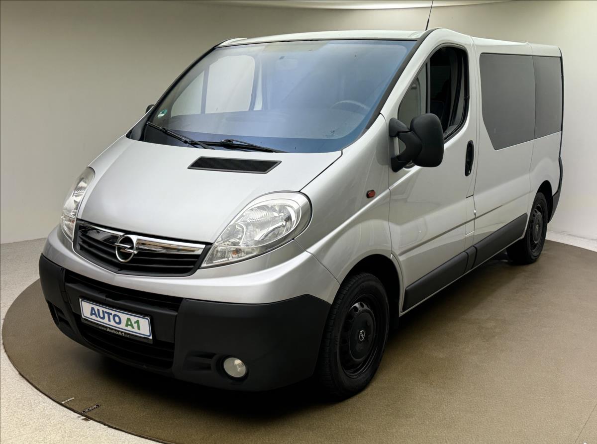 Opel Vivaro 2,5 CDTi 107kW 8-MÍST L1H1 TZ