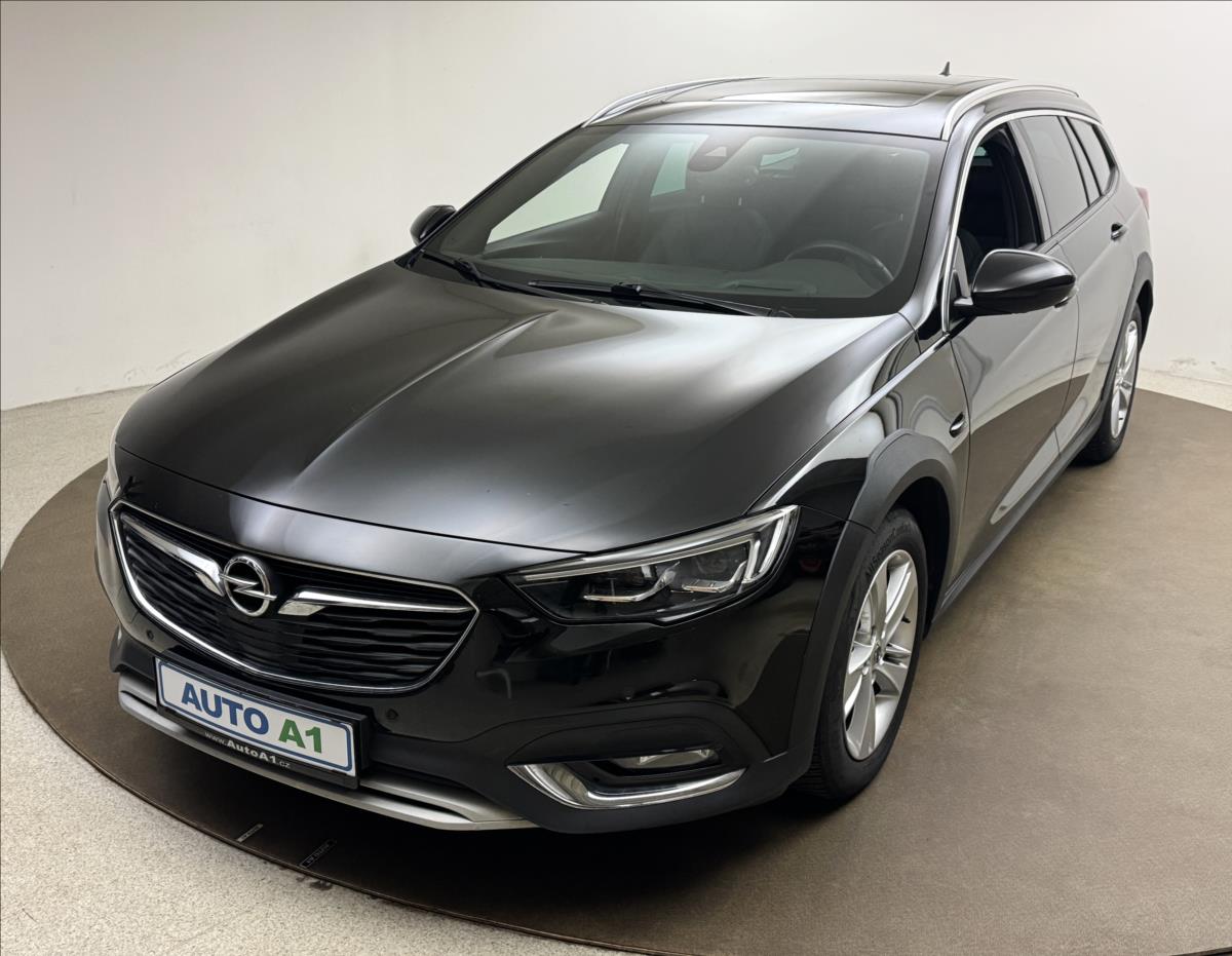 Opel Insignia 2,0 EXCLUSIVE HUD PANO MASÁŽ