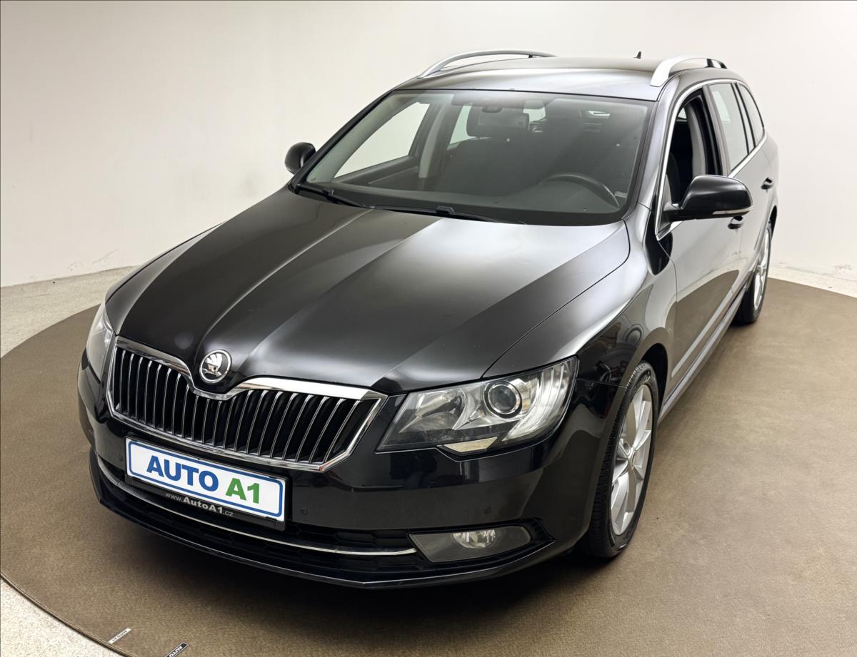 Škoda Superb 2,0 TDi 103kW DPH VÝHŘEV TAŽNÉ