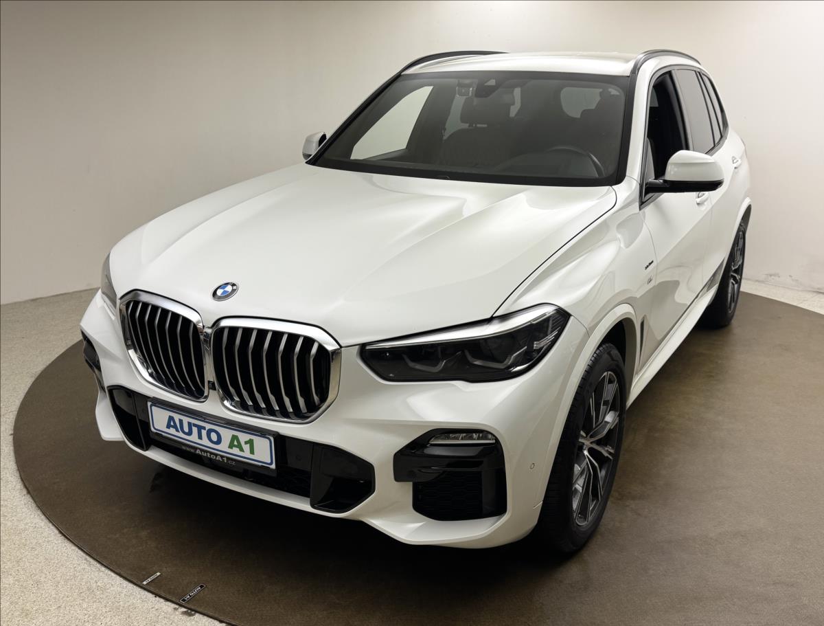BMW X5 3,0 M DPH HUD MASÁŽ H/K TAŽNÉ