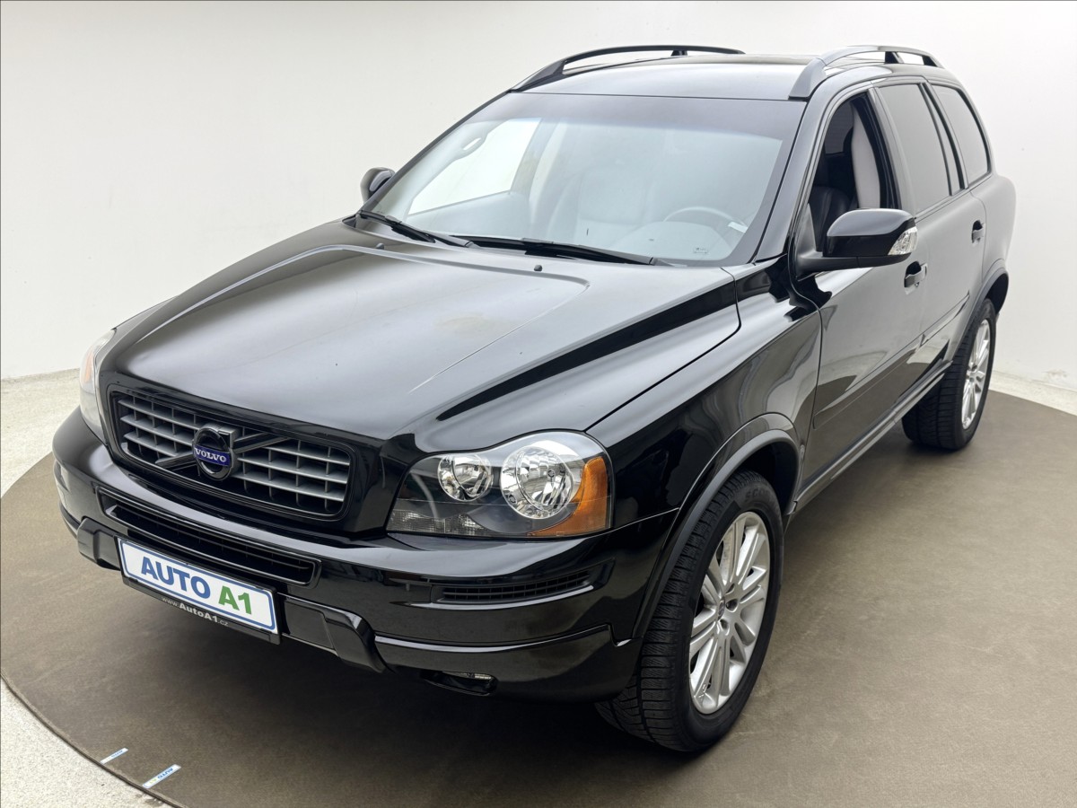Volvo XC90 3,2 4X4 7-MÍST KŮŽE SENZORY ČR
