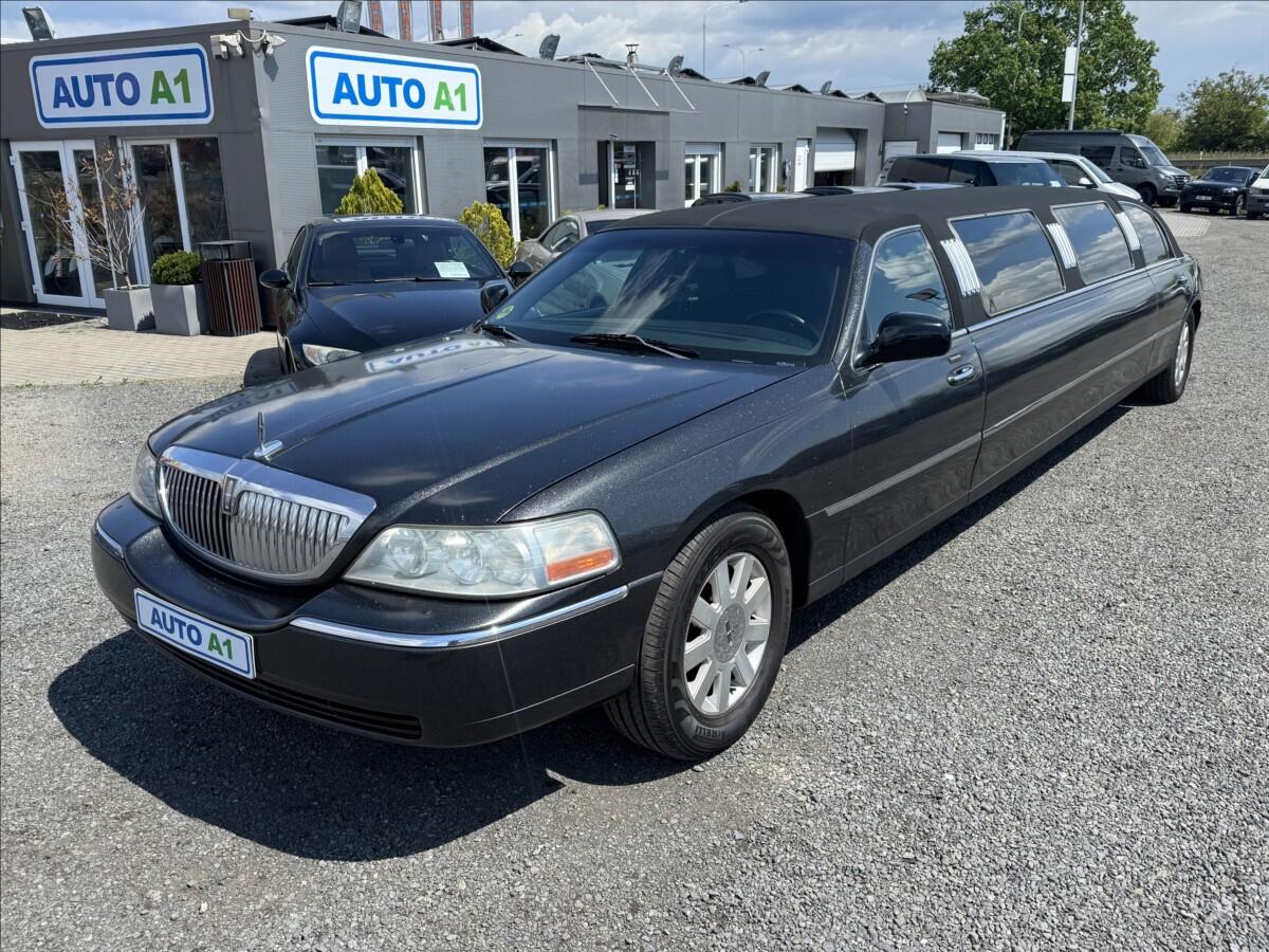 Lincoln Town Car 4,6 V8 TIFFANY AC KŮŽE KAMERA