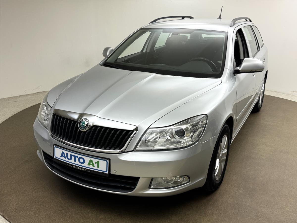 Škoda Octavia 1,6 TDi 77kW KLIMA SENZORY ALU