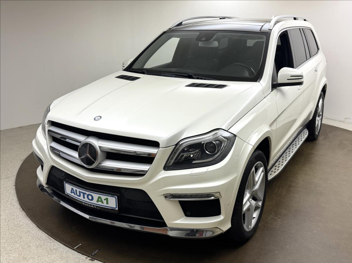 Mercedes-Benz GL 3,0 7-MÍST H/K PANO NZTOP TZ