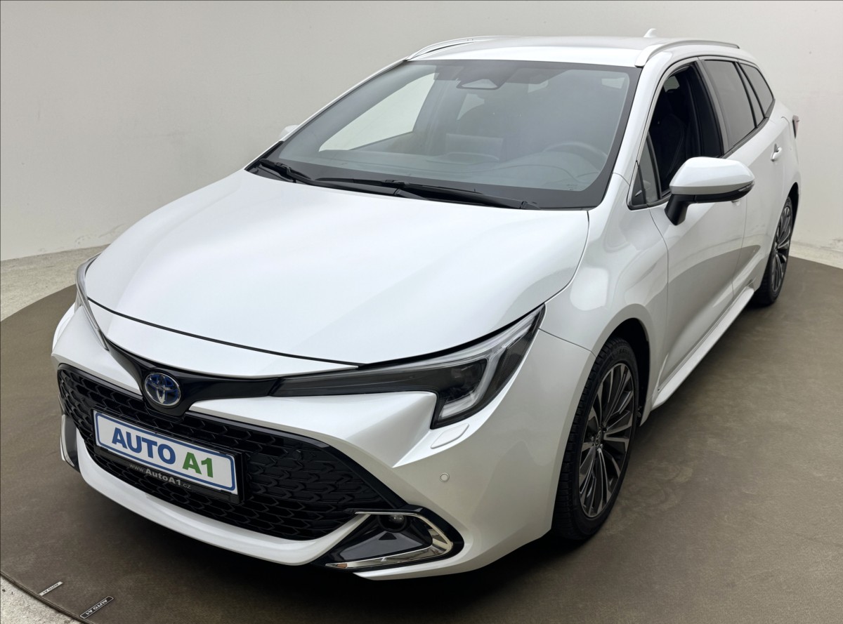 Toyota Corolla 1,8 HYBRID STYLE ACC 1.MAJ ČR