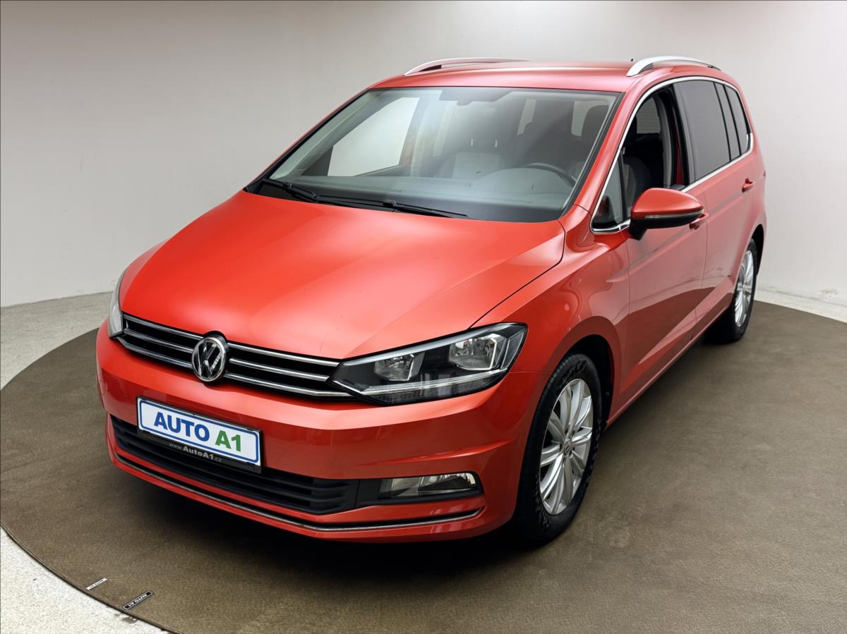 Volkswagen Touran 1,4 TSi 110kW DSG ACC 5MÍST CZ
