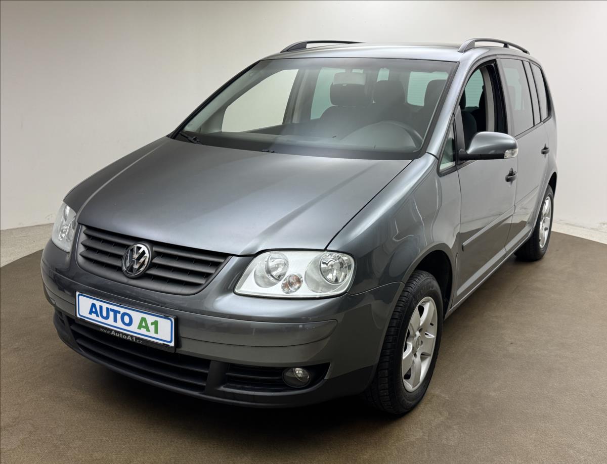 Volkswagen Touran 1,6 i 75kW AC NOVÉ PRAHY A STK