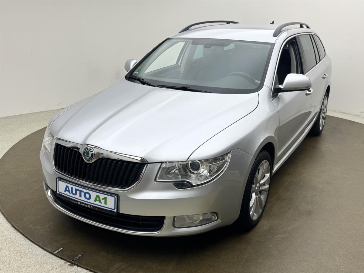 Škoda Superb 2,0 TDi DSG ALU COLUMBUS TAŽNÉ