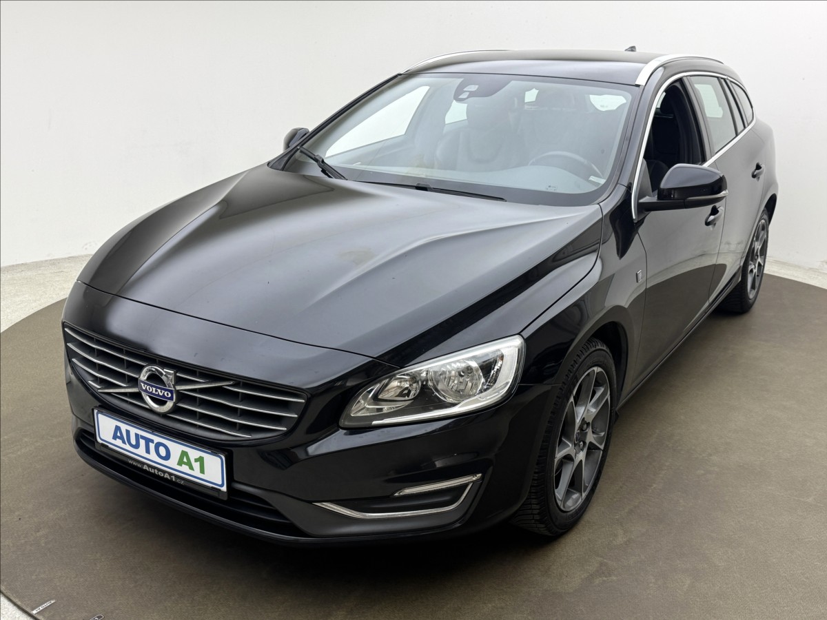 Volvo V60 1,6 D2 KŮŽE NAVI OCEAN RACE