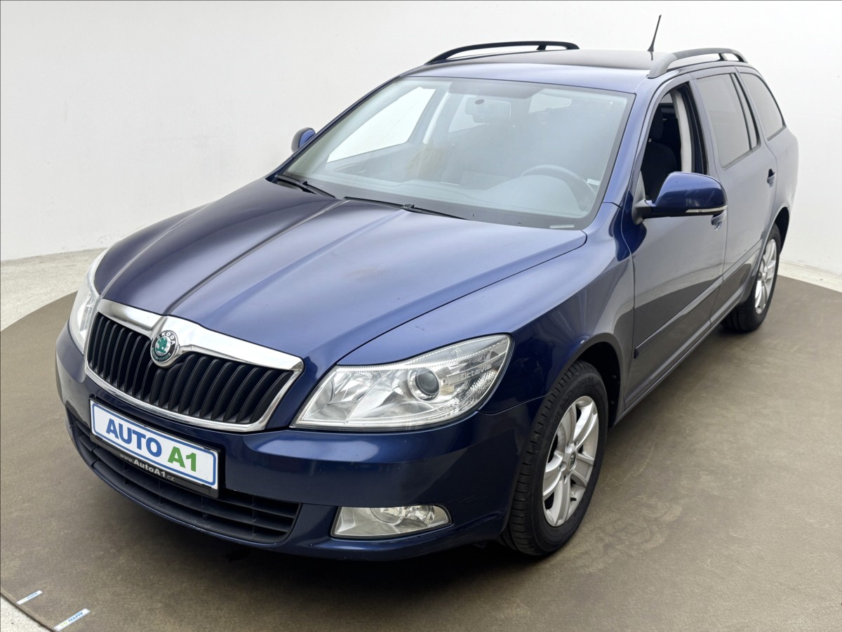Škoda Octavia 2,0 103kW DPH 2X SADY KOL ČR