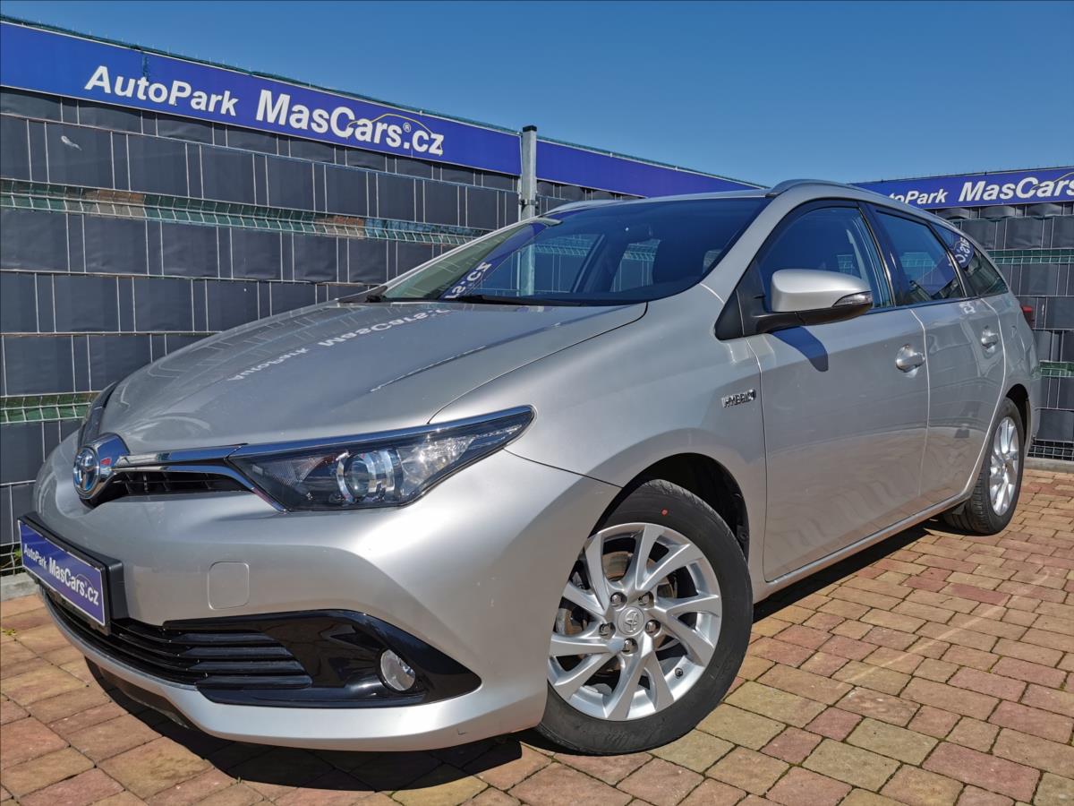 Toyota Auris 1.8 Touring Sports Hybrid