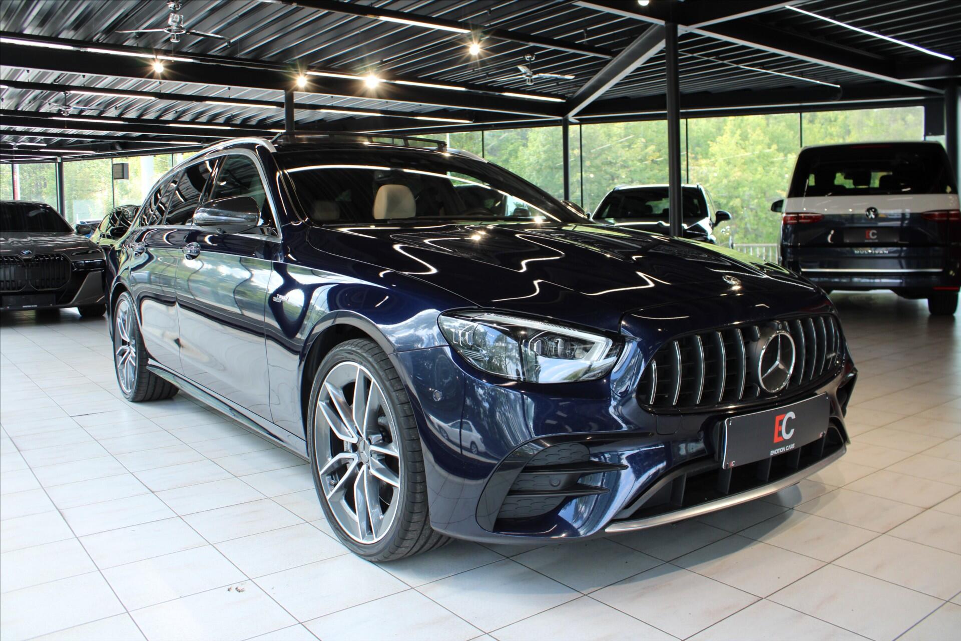 Mercedes-Benz Třídy E 53 AMG 4MATIC+ ACC/Pano/Masáže