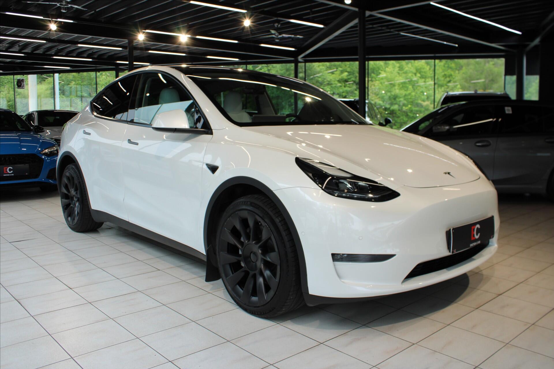 Tesla Model Y Long Range Dual Motor AWD Tažn