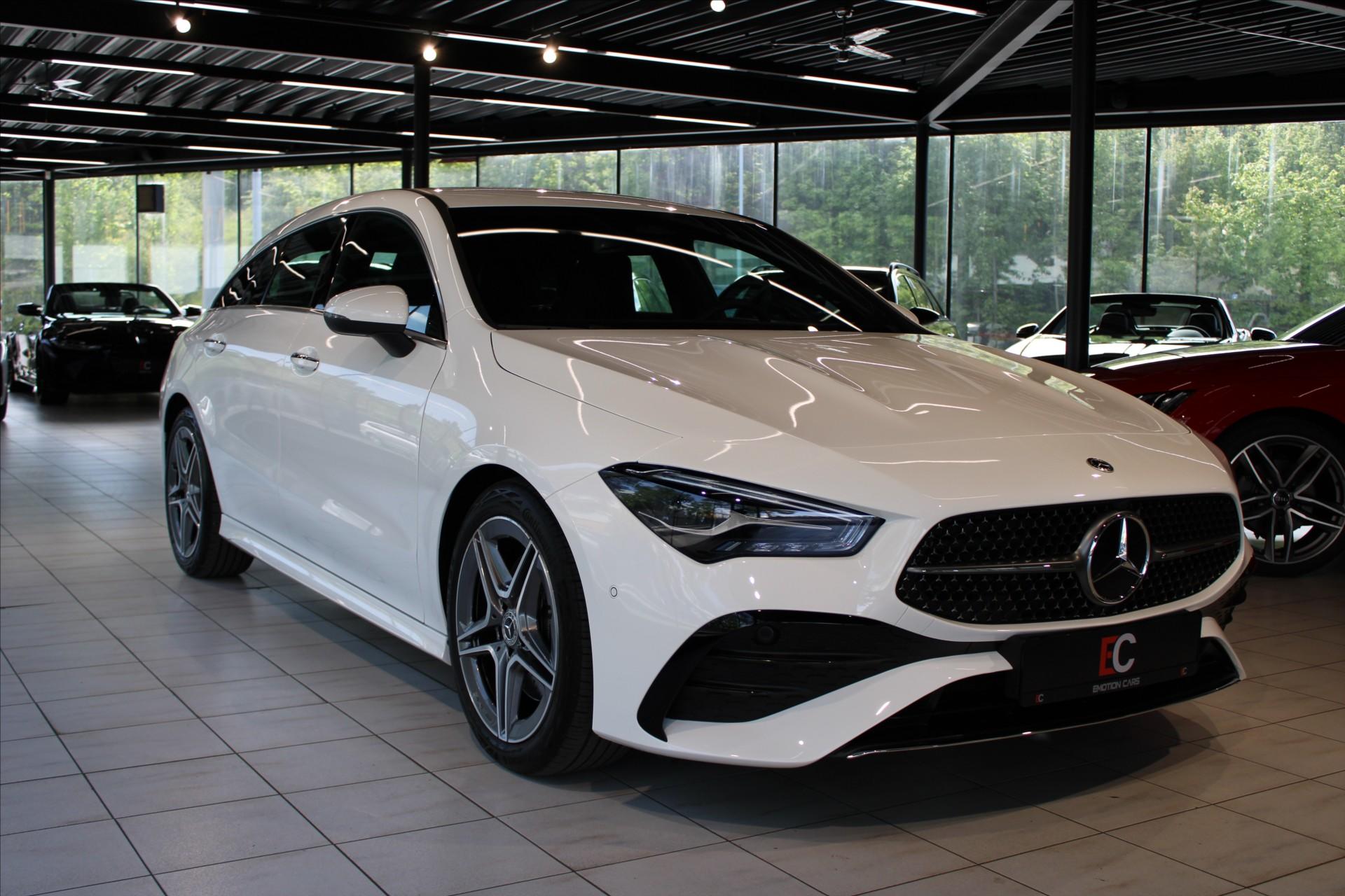 Mercedes-Benz CLA Shooting Brake AMG Line