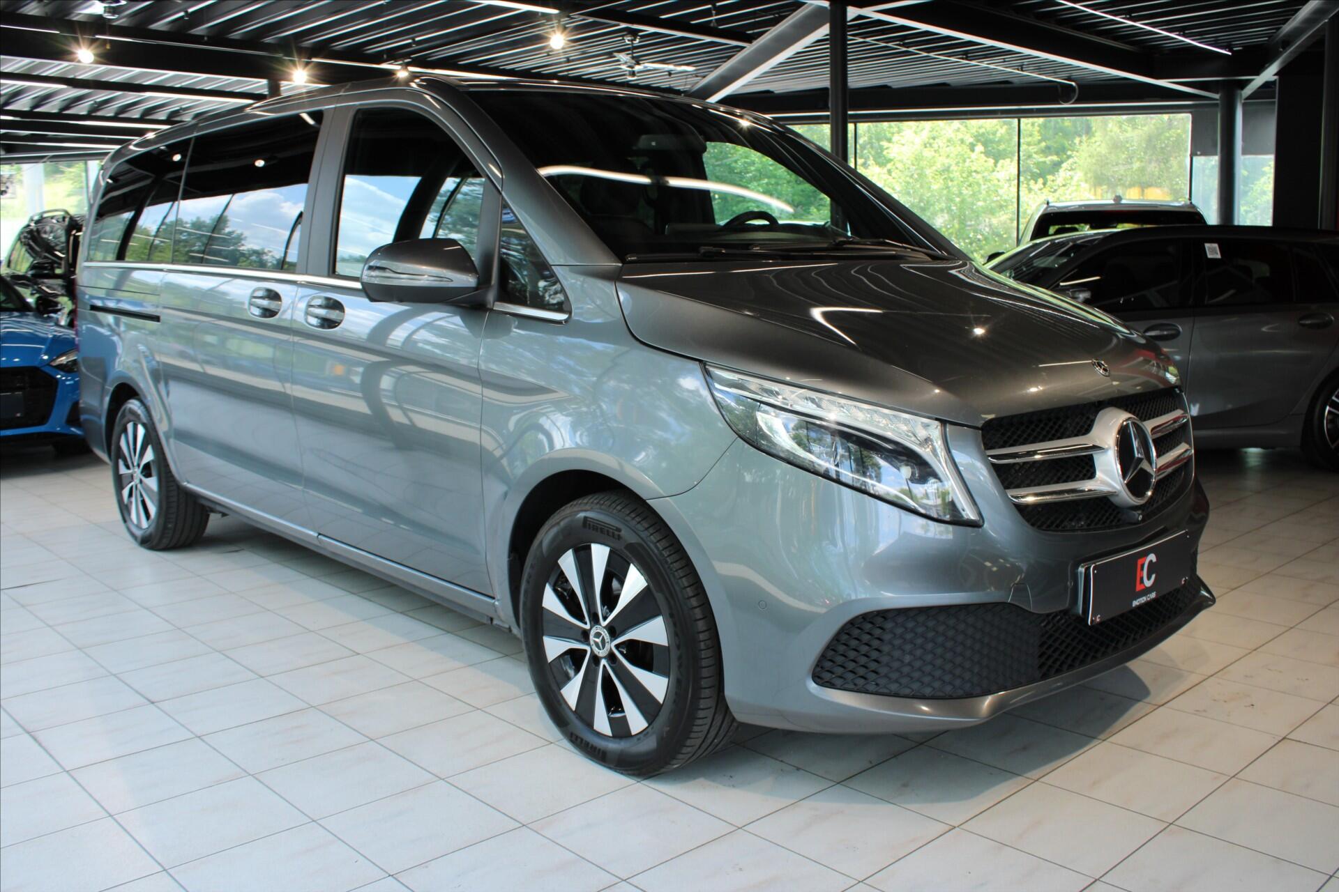 Mercedes-Benz Třídy V 300d 4MATIC Long 7míst DIS/Nez