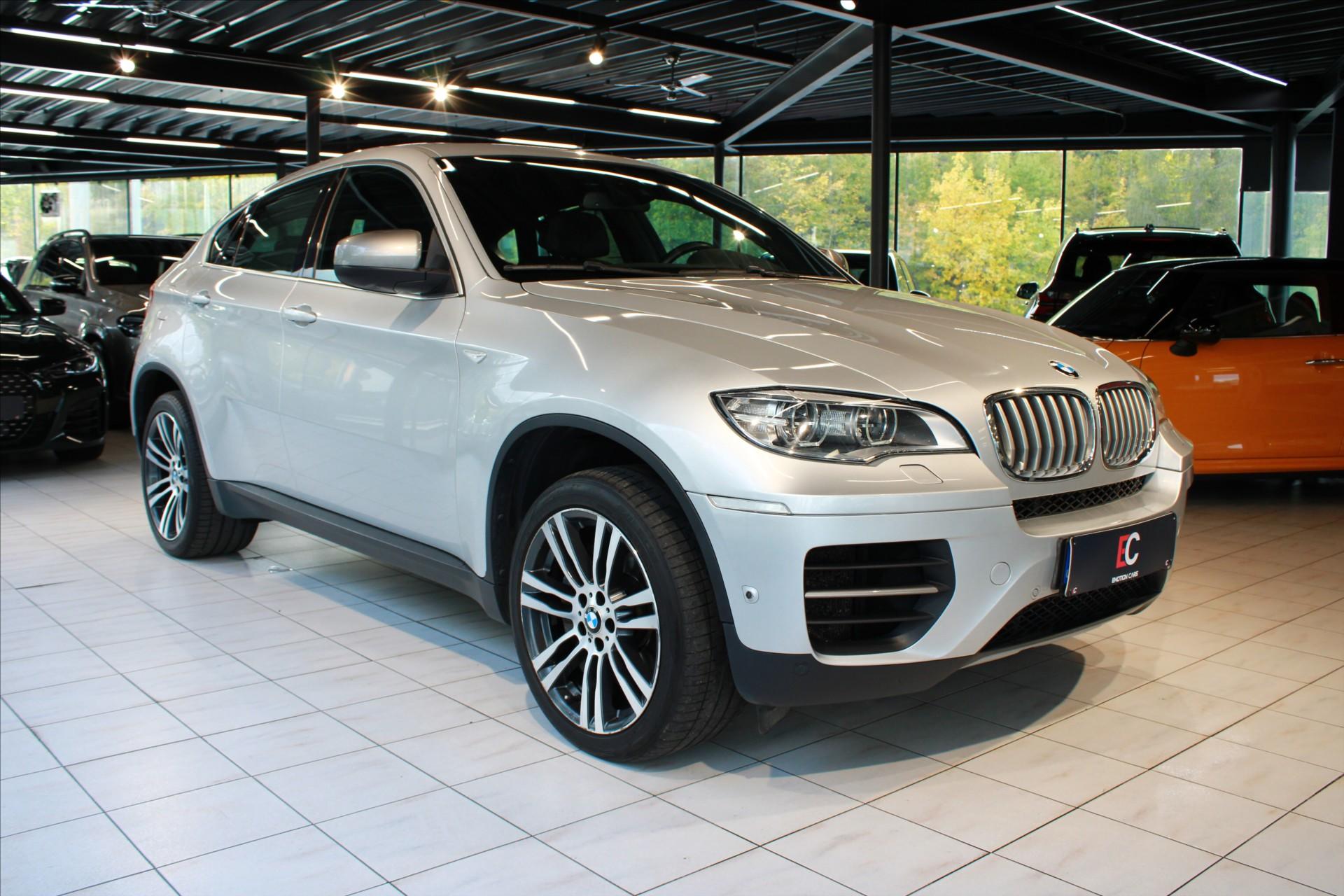 BMW X6 M50d xDrive AdLED / HUD / Tažn