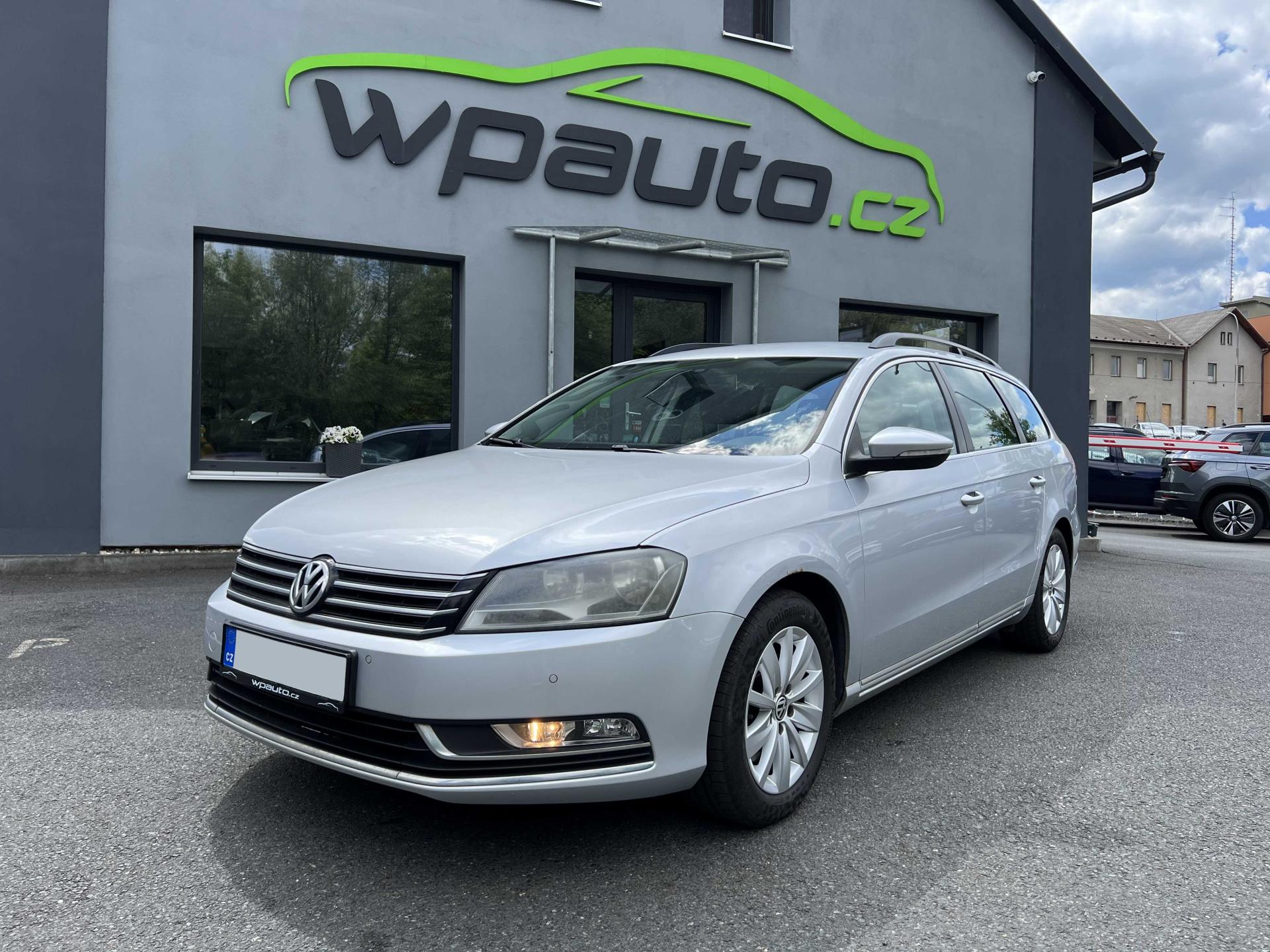 Volkswagen Passat 2.0 TDi 4MOTION 1.MAJ SERVISKA