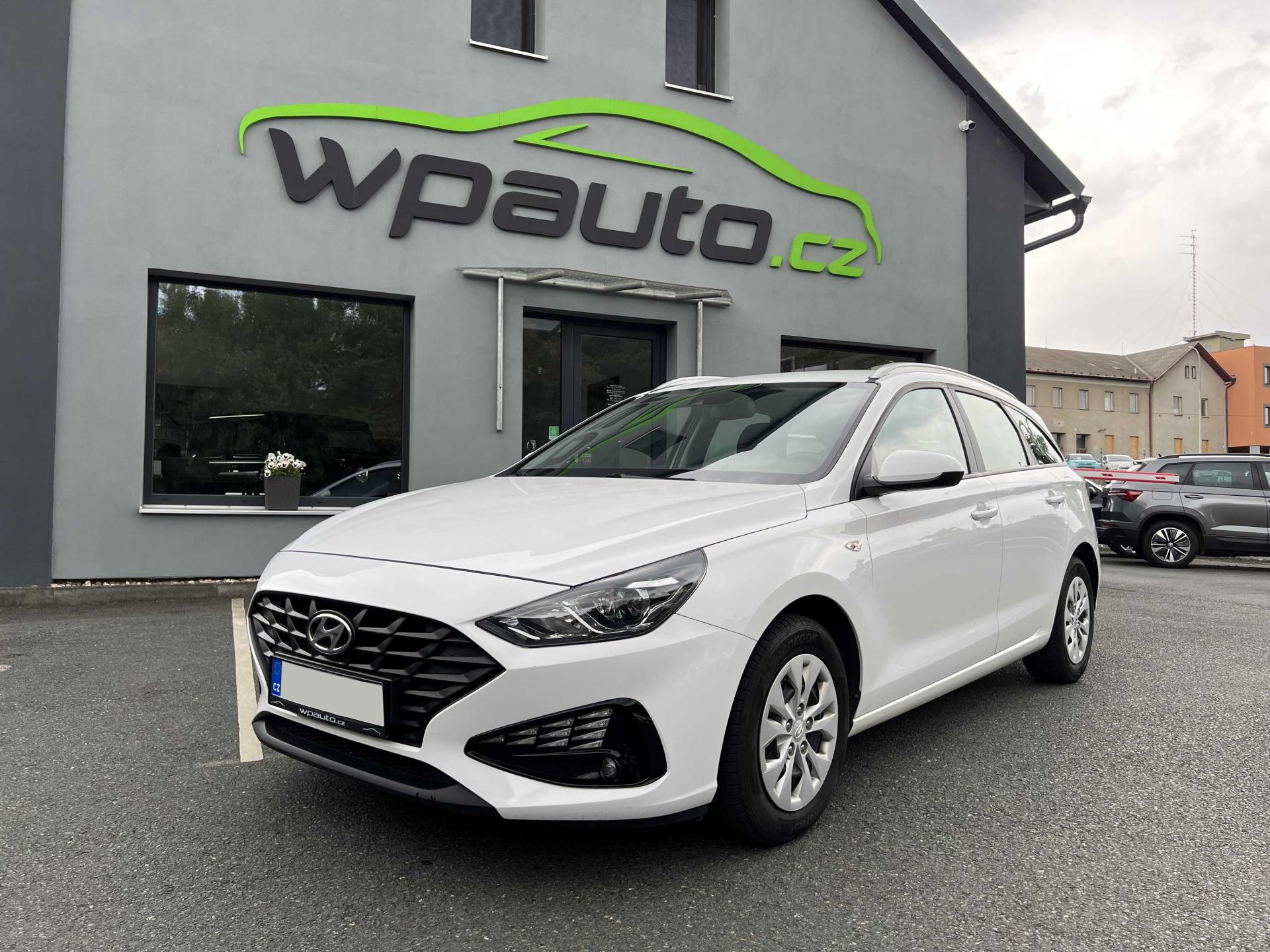 Hyundai i30 1.5 DPi 81 kW 1.MAJ SERVISKA