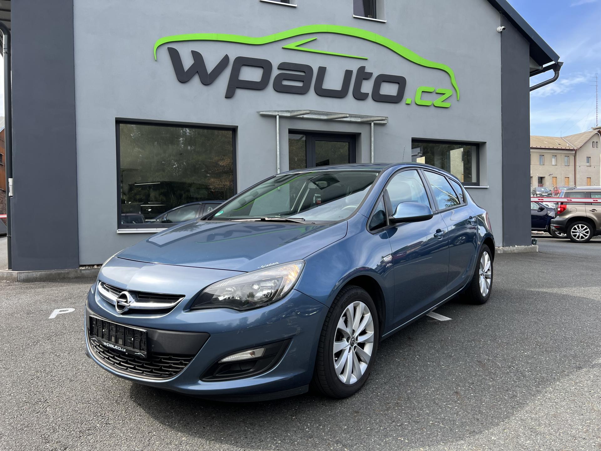 Opel Astra 1.4T 103 kW 1.MAJ SERVISKA